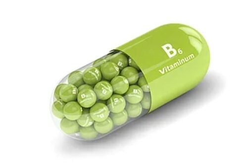 A Oculax B6-vitamint tartalmaz